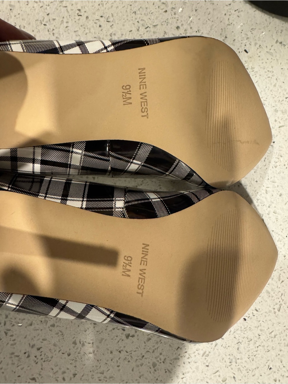 Nine West Women’s Black & White Plaid Pumps NWOT - Picture 3 of 5